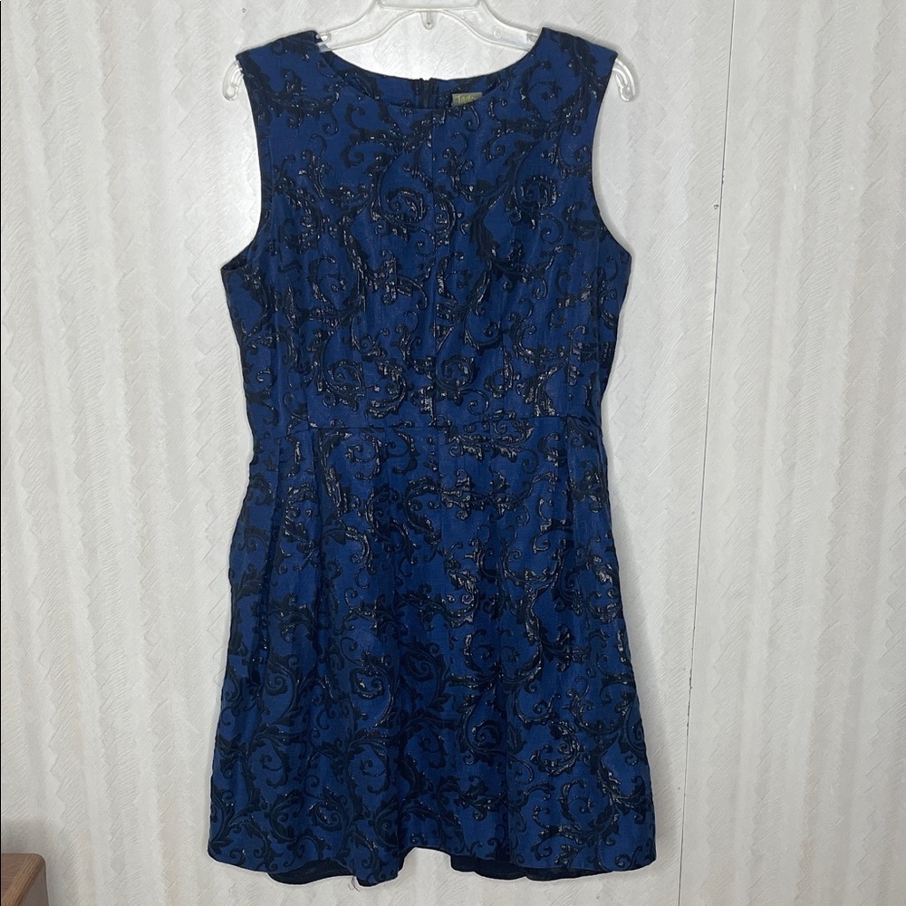 TAYLOR Navy Blue Patterned Embossed Floral Dress Size 13 - Picture 2 of 5